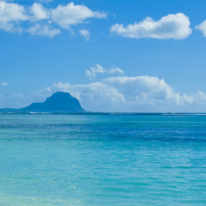 Mauritius: 15 days at accommodation with sea view & flights only 4098 kr