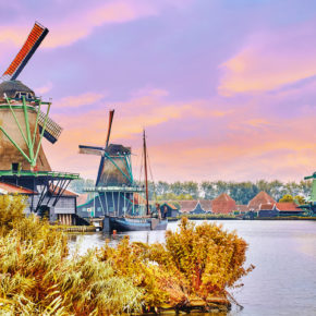Netherlands: Short trip to Amsterdam with 3* hotel & breakfast only 258kr